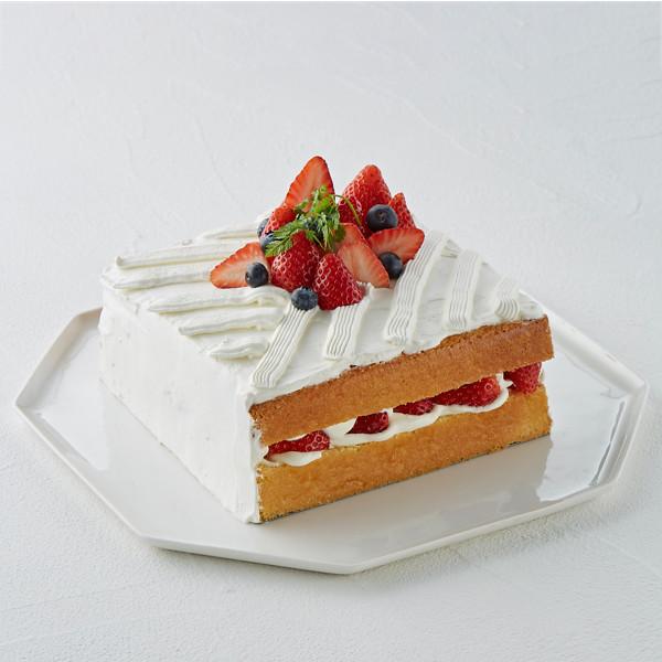 クレール洋菓子店 島根県出雲市 🍰36×50センチの長方形 クレール最大級の大きさ ウエディングケーキです😊 全体が写真で入らずカメラワークが悪くて申し訳ありませんInstagram