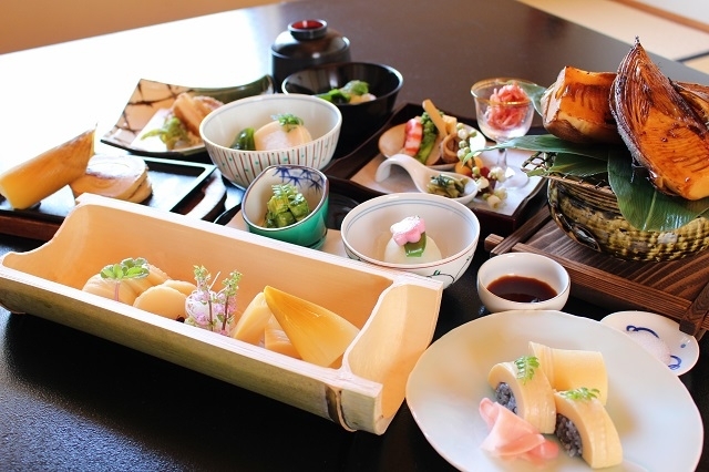 これを食べなきゃ京都は語れない！ 町中華にかき氷まで、京都の「名物グルメ」8選 – 食楽web