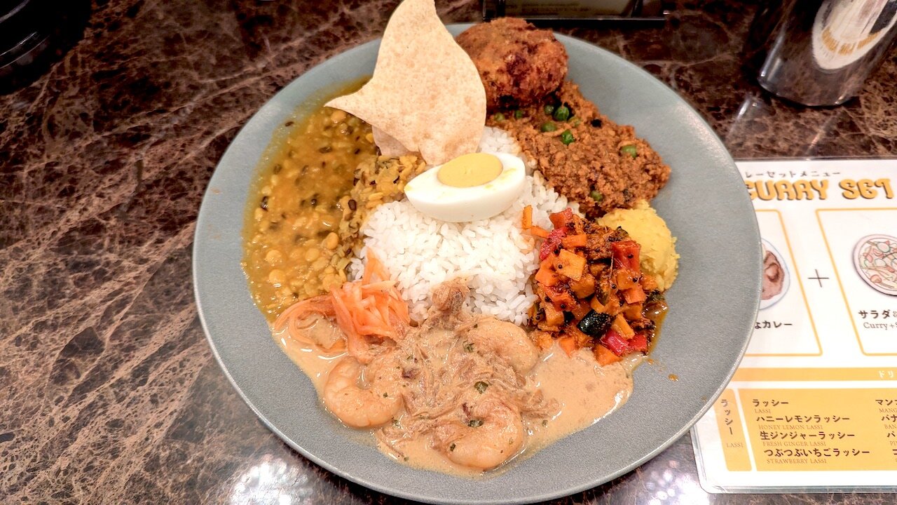 ランチからディナーまで、雰囲気も愉しめるテラス席テラス席ランチ公式 MARUNOUCHI BASE丸の内 ベース五感で感じるニューアメリカンダイナ