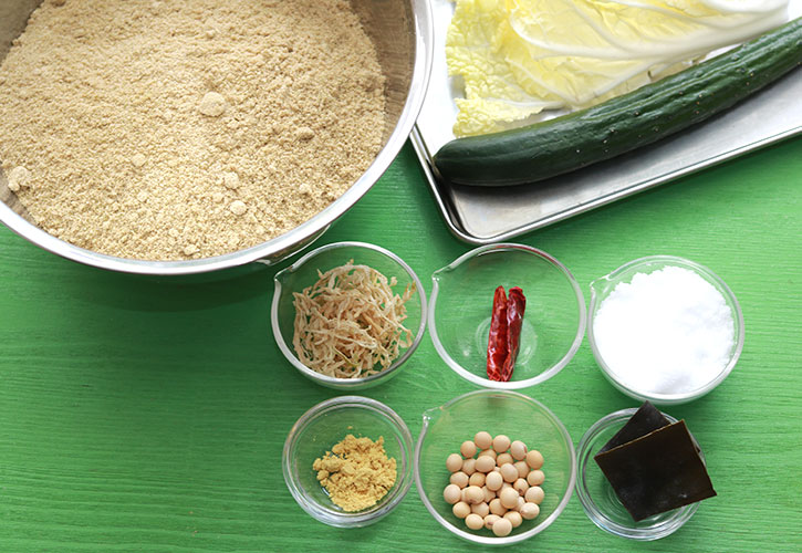 混ぜるだけでぬか漬けの味 初心者でも簡単！食パンとビールでぬか漬け風の漬物 レシピ・作り方Tasty