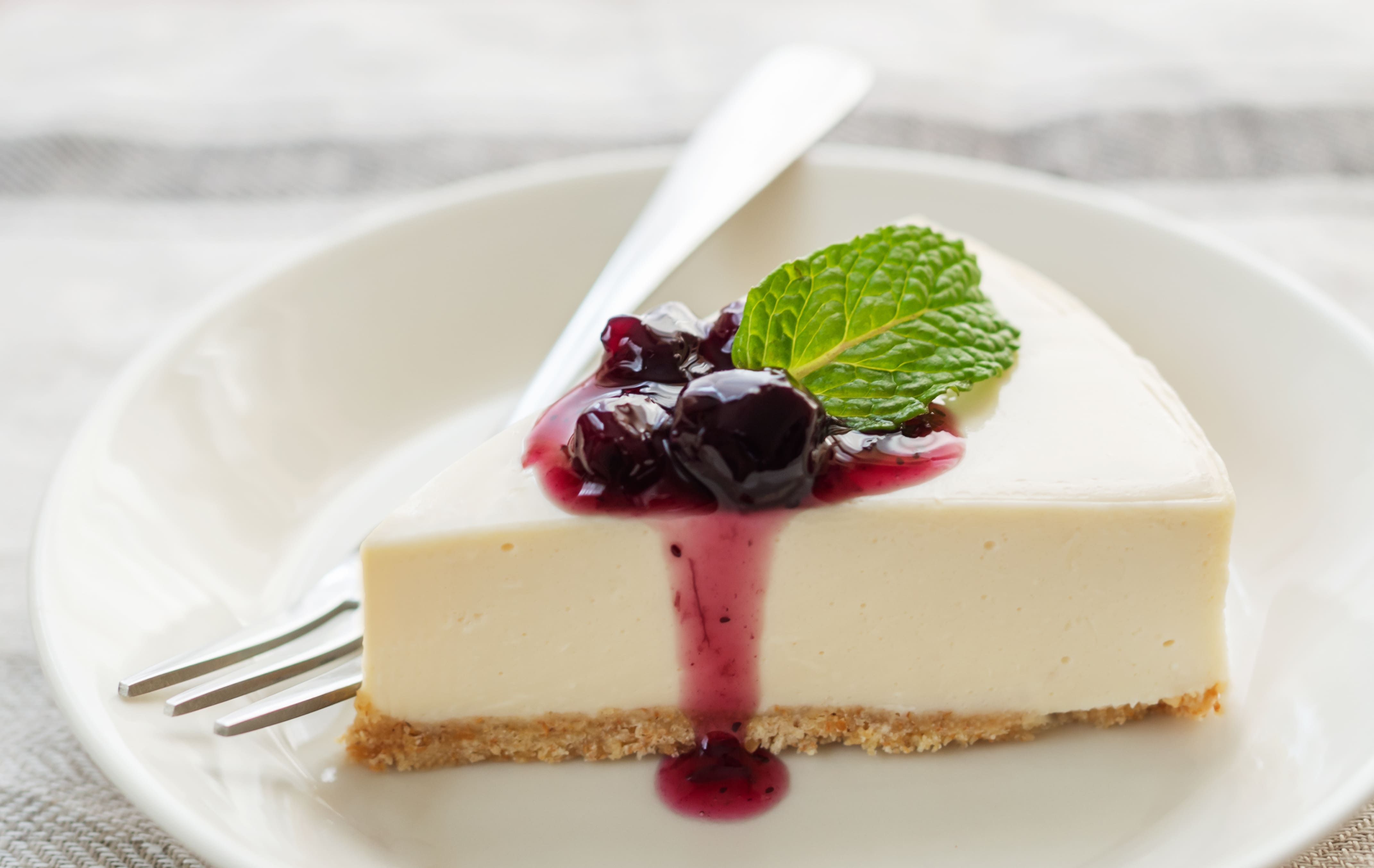 材料4つ！クリームチーズ、生クリーム不要！牛乳で作れる！ベイクドチーズケーキ