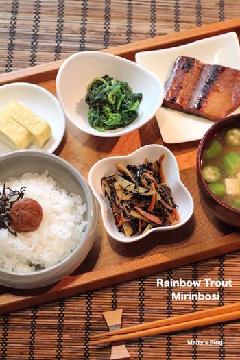 秋に食べたい！理想の和朝食 和食 焼き魚 実りの秋 丁寧な暮らし
