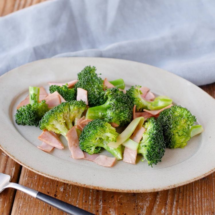 ハムとブロッコリーのマヨネーズ和え