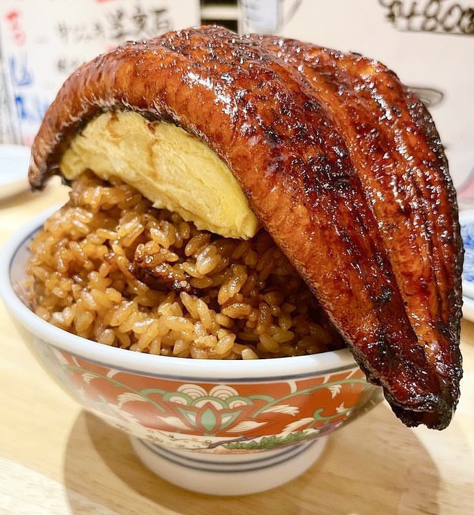 絶品！ うなぎと卵の蒲焼き丼