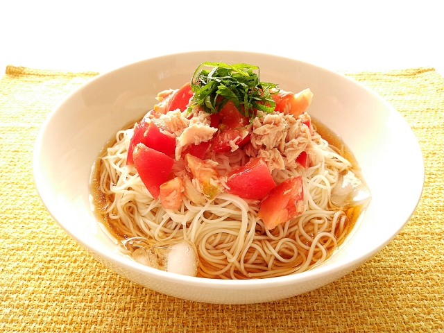 そうめんで！トマトとツナの冷製カッペリーニ風