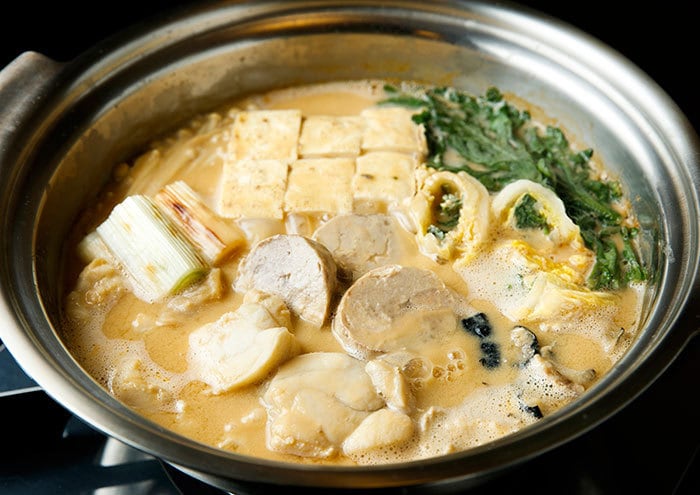 あん肝を溶かして食べる牡蠣と白子のプレミアム鍋の作り方 - ぐるなび みんなのごはん