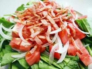 夜ご飯 📝 献立 ＊ミートソーススパゲティ ＊具沢山コンソメスープ ＊ブロッコリーと茹で卵 ＊野菜サラダ ＊オレンジ 作り置きのミートソースで、スパゲティ🍝副菜も昨日とほぼ同じ😚 月、火は、大体作り置きです🫶 📝 ミートソーススパゲティ →自信作です♡ 野菜の微塵