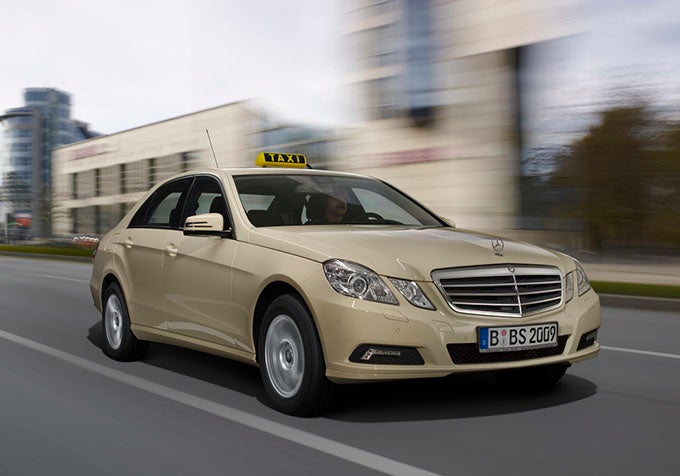 女性に人気の外車ランキング ハイセンスで可愛いおすすめ車種TOP16 - COBBY