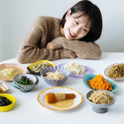 Hanae𝙳𝚒𝚗𝚗𝚎𝚛 ・ニラと鯛のコチュジャンぽん酢そうめん ・牛薄切り肉と豆もやしのレモン塩炒め ・高菜マカロニサラダ疲れが溜まり、スタミナ回復せねばとなった先週❤️‍🩹 ずっと気になってたそうめんレシピを実践してみました〜！ そうめんに鯛とニラを