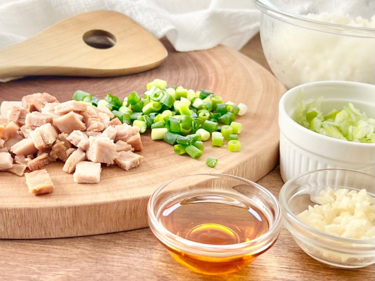 半チャーハン －淡麗醤油仕立て－のレシピ業務用ラーメンスープ・タレ.com業務用ラーメンスープ、たれ、ガラスープのことなら和弘食品へ