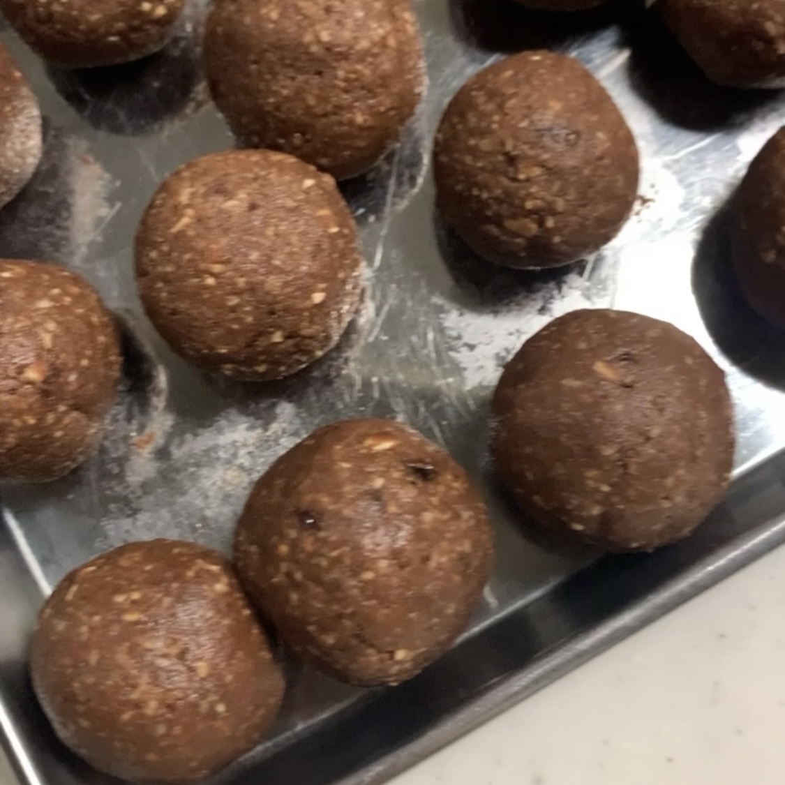 潤う！整う！魔法のひと粒 エナジーボールたるみケアラボ