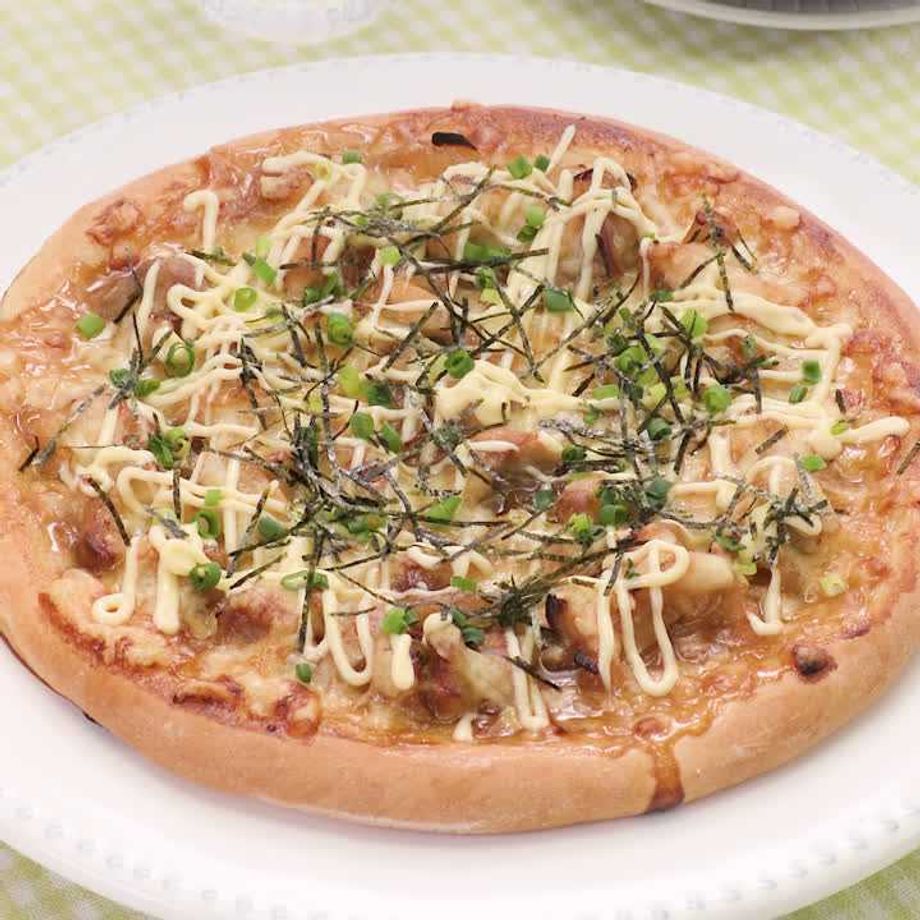 大きな『ピザ皿』を使って、一味違うおうちピザを楽しもう♪キナリノ