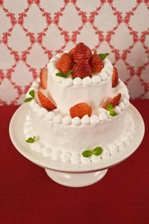 100均のアレで2段ケーキが重さでつぶれないようにする裏技です料理のレシピや作り方暮らしニスタ