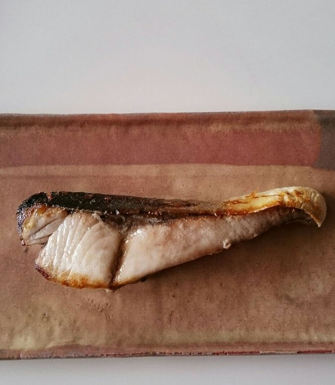 超簡単で絶対失敗しない！ フライパンでパリッとおいしい焼き魚を焼く方法 〇〇を使うのだ!!Pouch ポーチ