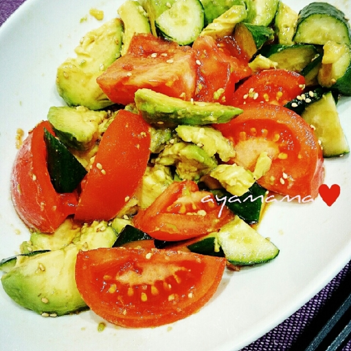 トマトとも相性抜群！アボカドサラダのレシピご紹介デリッシュキッチン