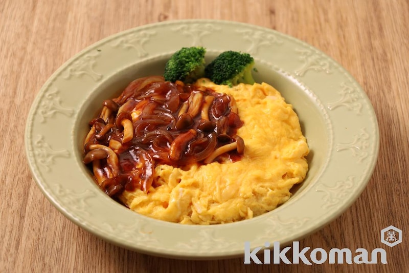 たっぷりキノコオムライス