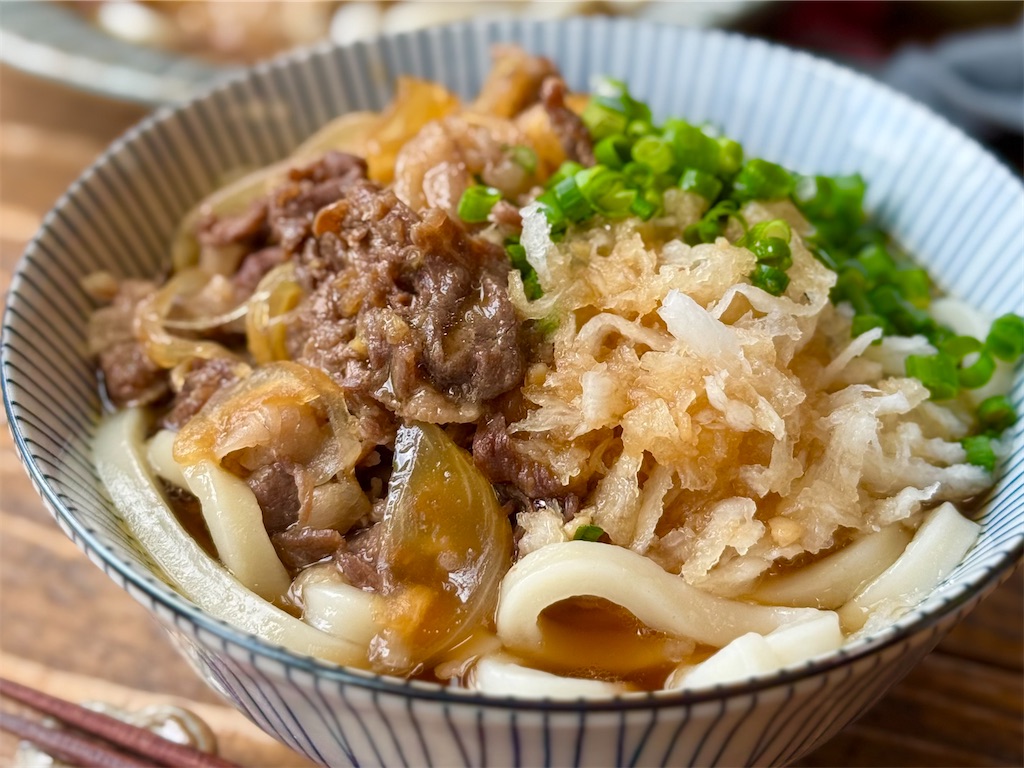 つるっとコシのある打ち立て夏うどん！ がっつり×さっぱりの「鬼おろし肉ぶっかけうどん」が丸亀製麺から登場！ウーマンエキサイト