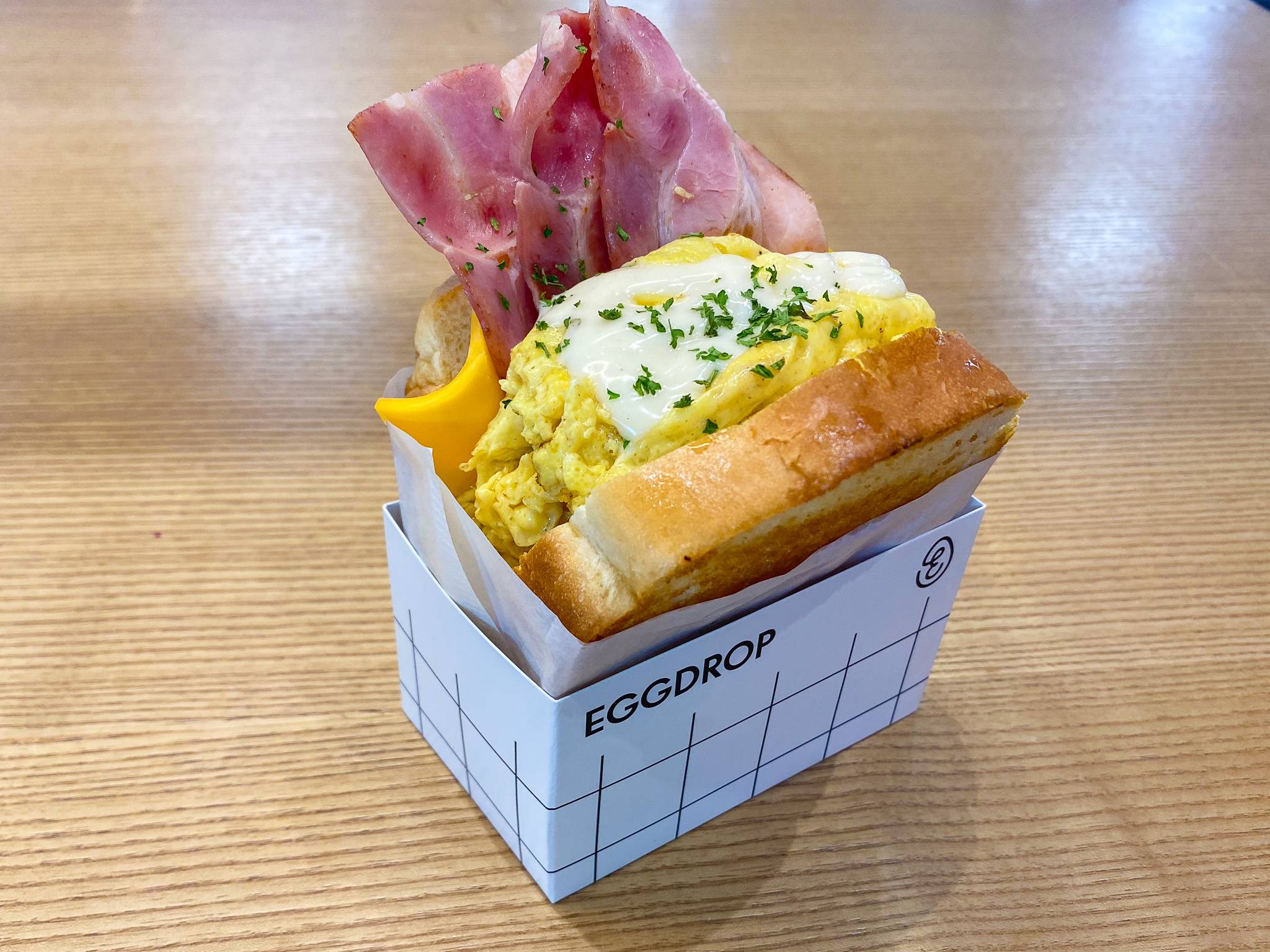 日本初の韓国エッグトースト専門店！「TEgg42 テグヨンニ 」のおすすめメニュー - macaroni