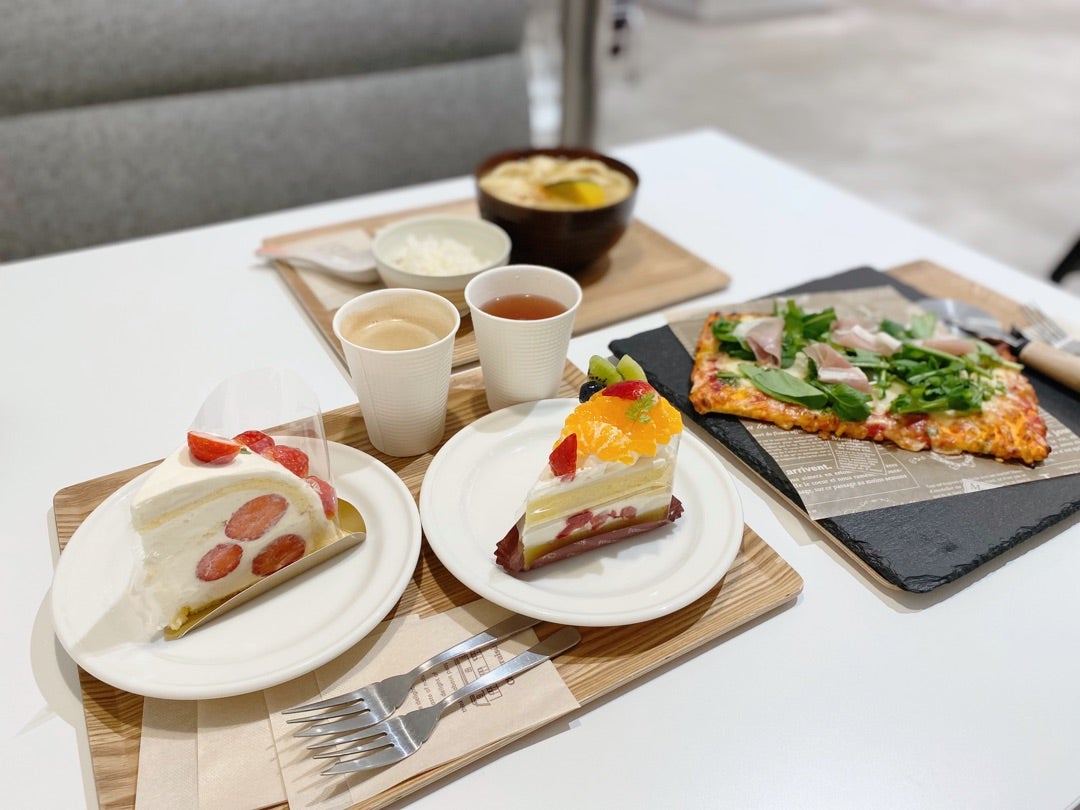 男の子が大喜び！列車のクリスマスケーキ シャトレーゼ いろんなケーキが連結して可愛いあぼーの子育て日記＊