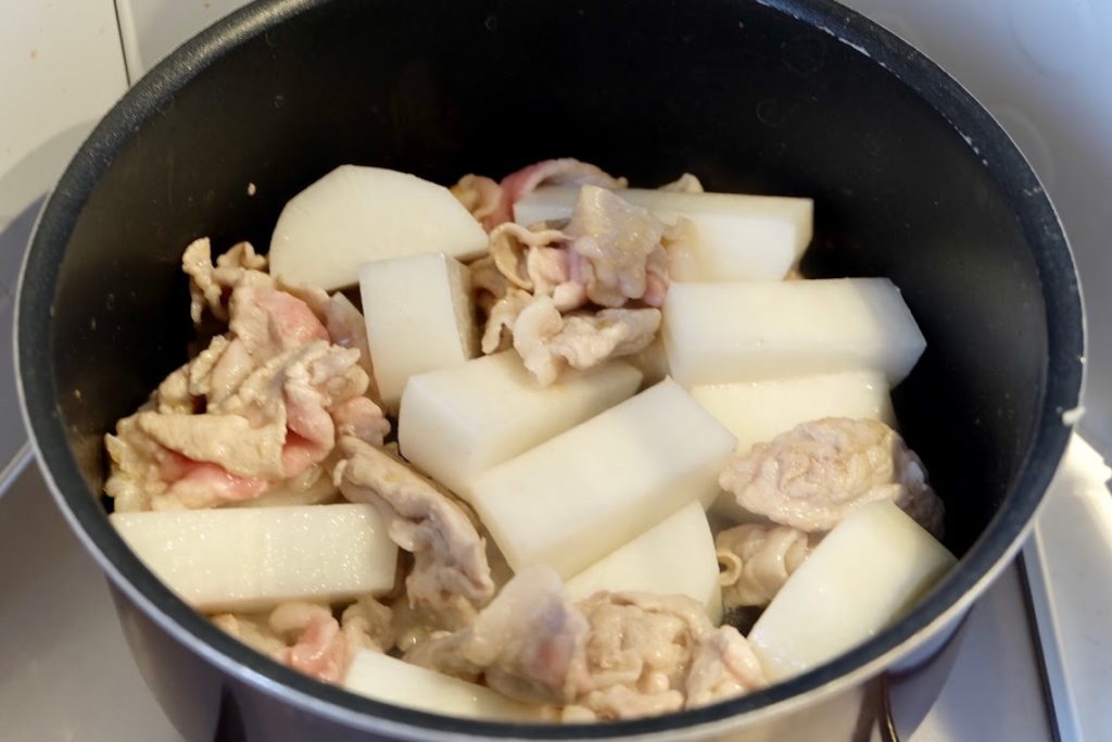 豚バラしみしみ大根の煮物だいどこログ 生協パルシステムのレシピサイト