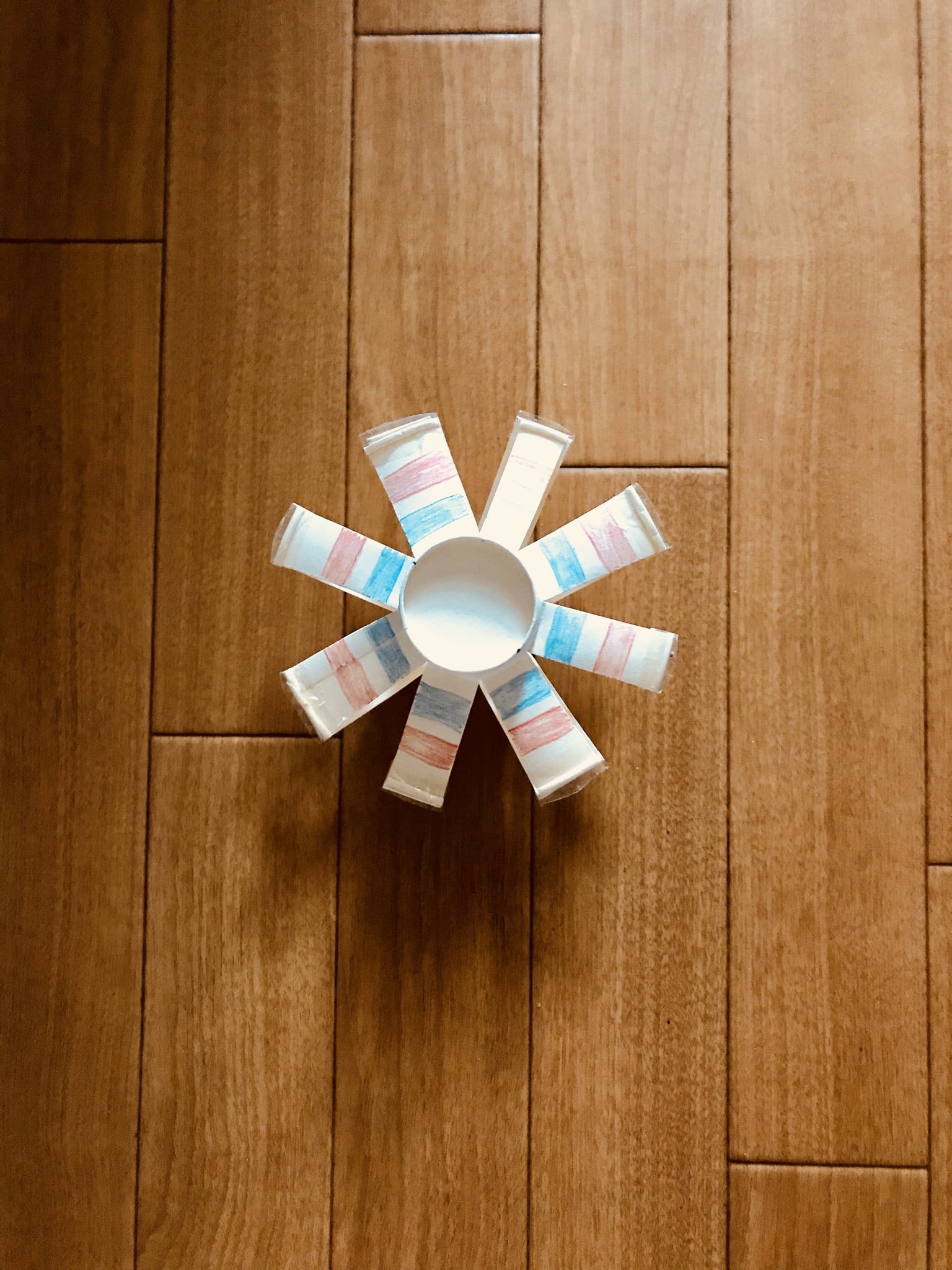 作成時間10分！3種類の手作りフリスビーの作り方。飛距離も比較！ママソレ powered byママ賃貸子育てママのくらしがちょっぴり軽くなる生の声メディア暮らし