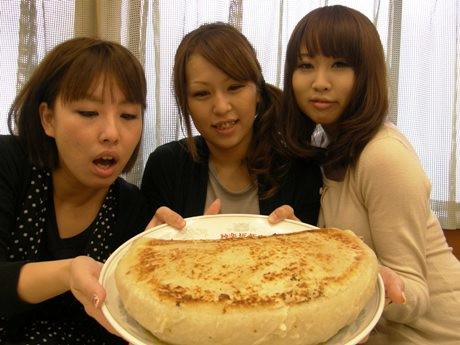 大食いチャレンジ 激熱の鉄板餃子100個！制限時間内に食べきれるか挑戦した