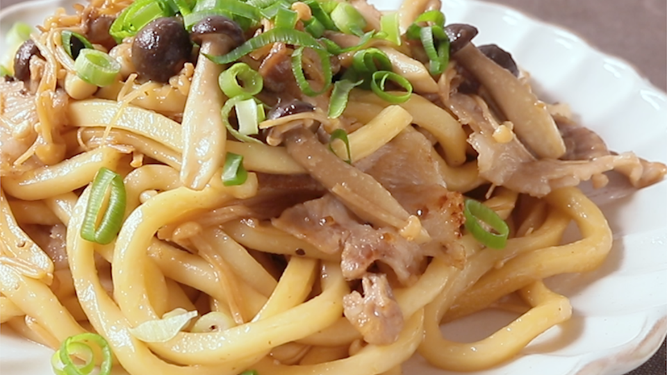 初めてでも味付け失敗なし！簡単焼きうどんの作り方