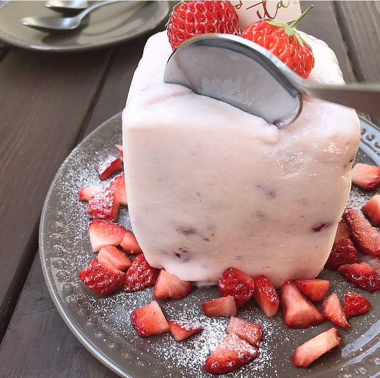 フルーチェで作る！日本酒香る、大人のいちごレアチーズケーキの作り方antenna アンテナ