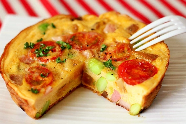 フライパンで 超簡単！栄養満点スパニッシュオムレツ！-Egg Cooking- 友加里