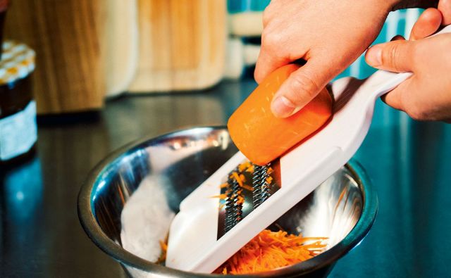 スライサー ワイド 関孫六 ガード付き 貝印 日本製 ワイドキャベツスライサー – ハウジ