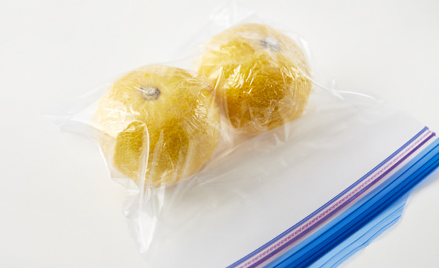 🍋柚子胡椒を使ったレシピは▶︎ @yuzuaosan 🍋 みていただき、ありがとうございます！ゆず胡椒研究家のあおさんです✨ 今日は、柚子胡椒ダレかけしらす冷奴をご紹介します。味気なくて、マンネリ化しやすい冷奴が、めちゃくちゃ美味しくなります。 柚子胡椒ダレが絶妙