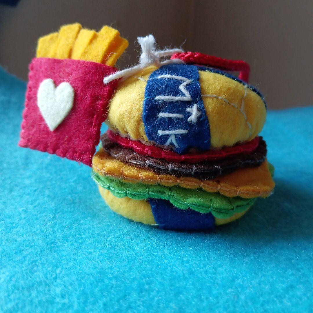 フェルトのハンバーガーストラップTopics 手作りなら、思いのママ