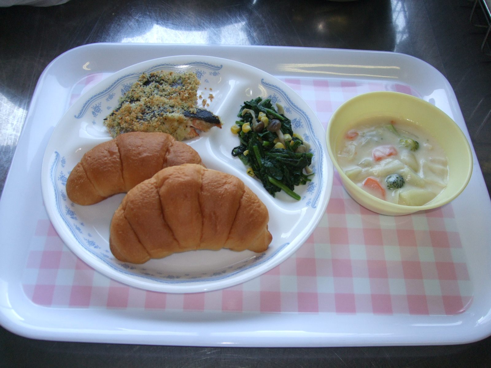 注・小麦使用 シュガークロワッサン 4個入り卵、乳不使用株 トントンパン ※小麦パンです クール便 冷凍-食物アレルギー対応食品の「辻安全食品オンラインショップ」