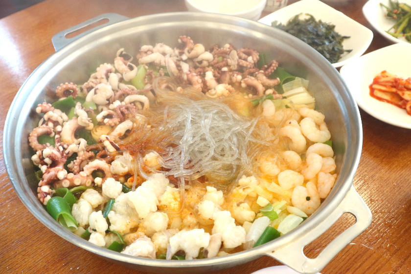 2024年5月の釜山旅行✈️ 行ってみたかった貝焼きのお店と、海東龍宮寺ヘドンヨングンサ 。ヘドンヨングンサ釜山旅行조개구이맛집釜山観光韓国旅行韓国生活釜山旅行海外生活seoul_koreaseoul🇰🇷korealife日韓夫婦韓国在住부산갈만한곳