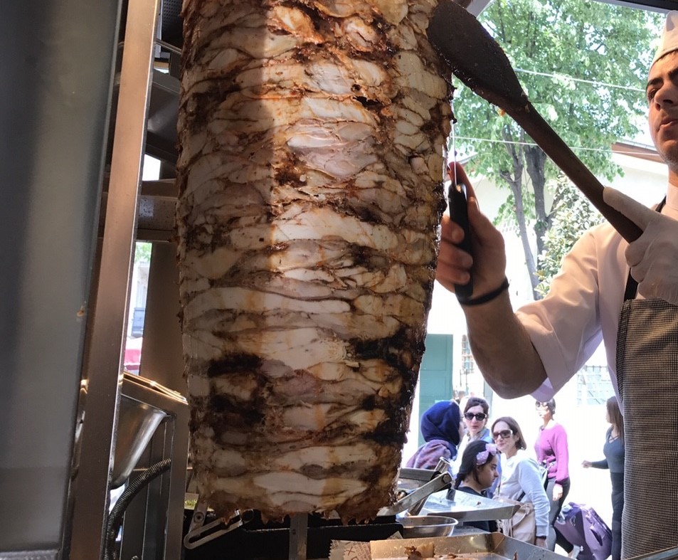 ケバブ屋さんのあの肉塊、どうやって作ってるの？ - メシ通ホットペッパーグルメ