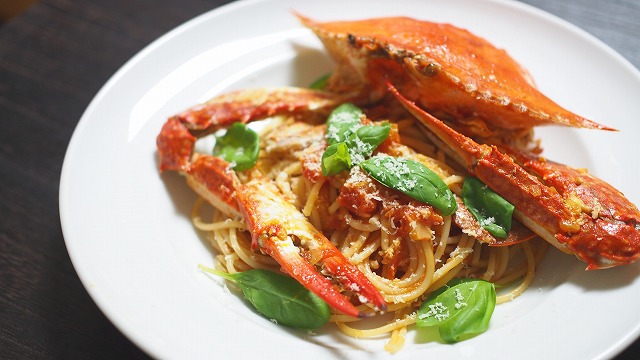 ＵＭＡＭＩだし 野菜 渡り蟹のトマトクリームパスタ - ON THE UMAMI