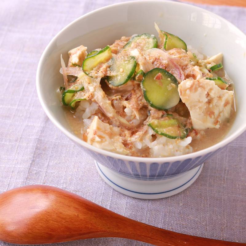 簡単ごまが香る ツナの冷や汁風ぶっかけごはん