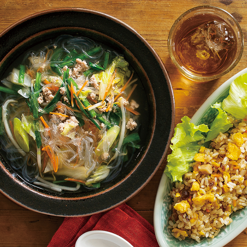 中華屋さんのチャーハンについてくるあのスープで作ります