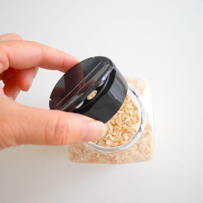 コストコのドライオニオンは面倒な刻み玉ねぎが1秒で用意できる優れもの！│TASTY TIME テイスティータイム