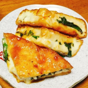 焼肉のたれと豚バラ肉が好相性！ご飯がすすむ「厚揚げの肉巻き」レシピ