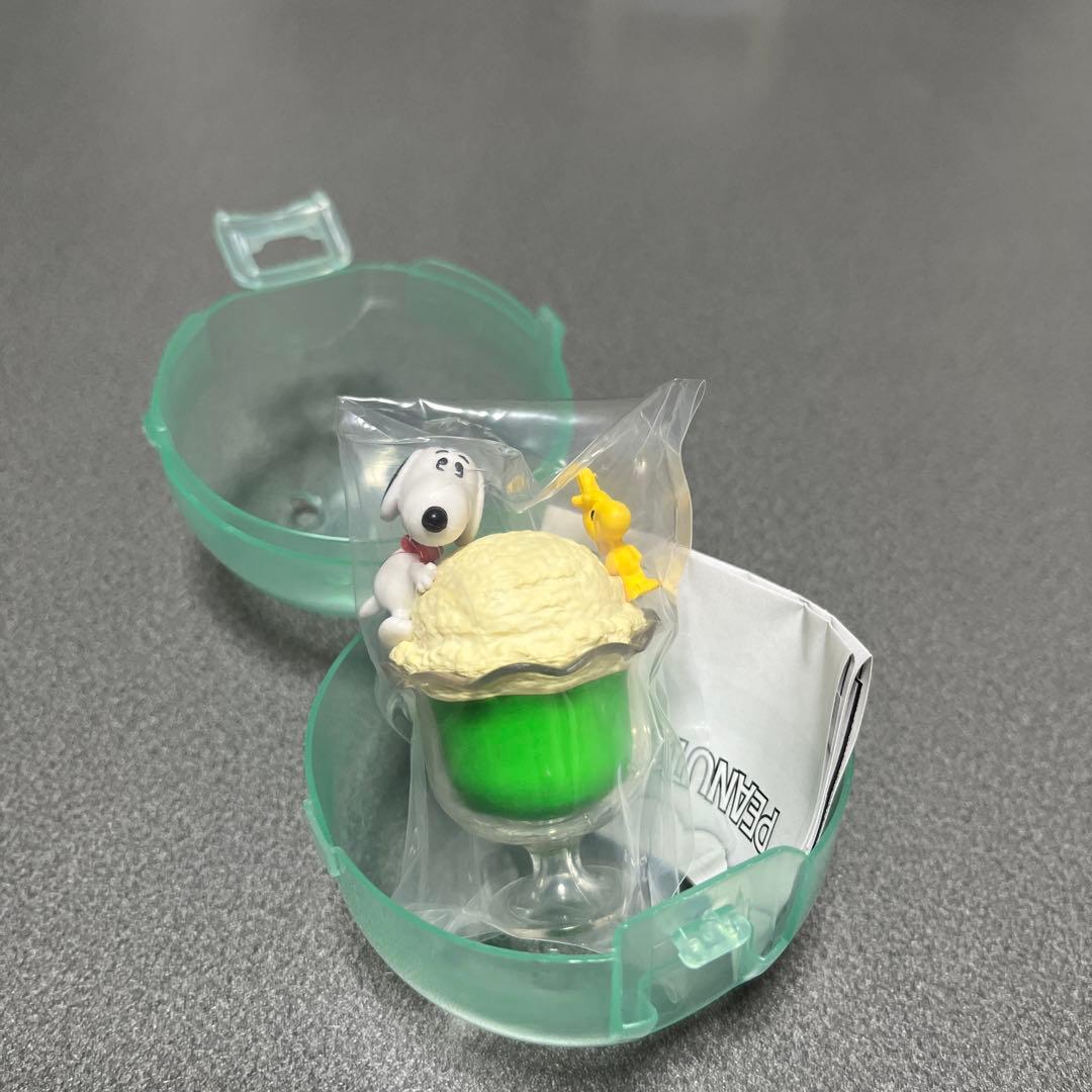 パンケーキ スヌーピースイーツマスコットガチャ