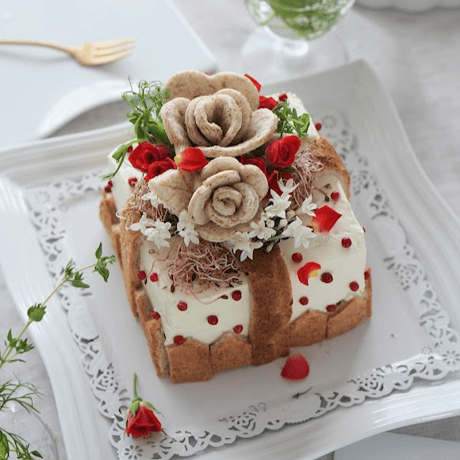 スウェーデンの伝統🇸🇪サンドイッチケーキの「スモーガストルタ」って知ってる？marry マリー