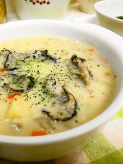 牡蠣のクラムチャウダーフランテ