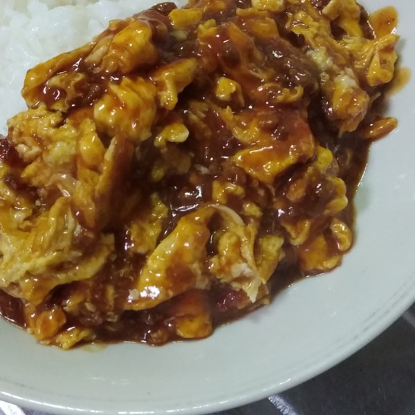 フライパン1つ、簡単15分！卵を乗せたら麻婆豆腐がワンランク上の美味しさになった さや ズボラレシピと料理のライフハック- エキスパート -Yahoo!ニュース