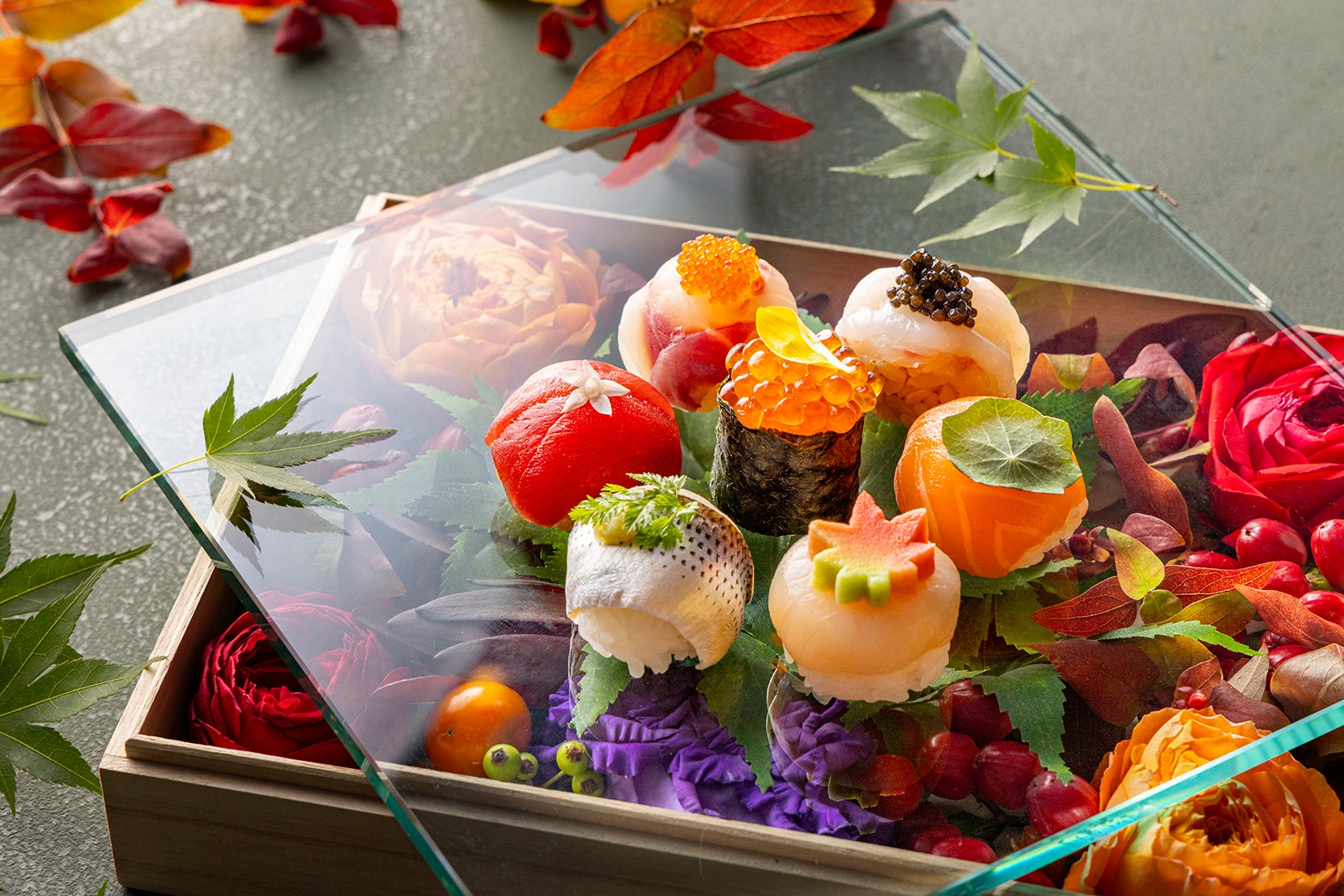 魚介とチーズの手まり寿司風