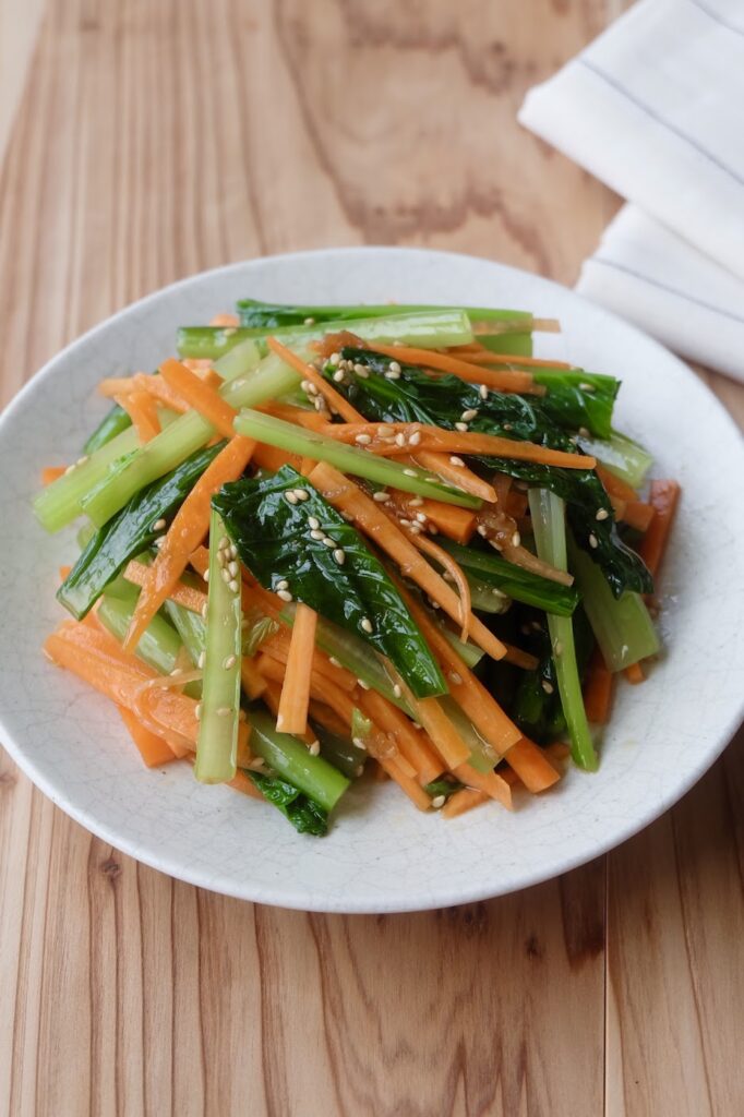 おいしすぎ。小松菜としめじの海苔ナムル 作り置き・簡単レシピサイトNadia