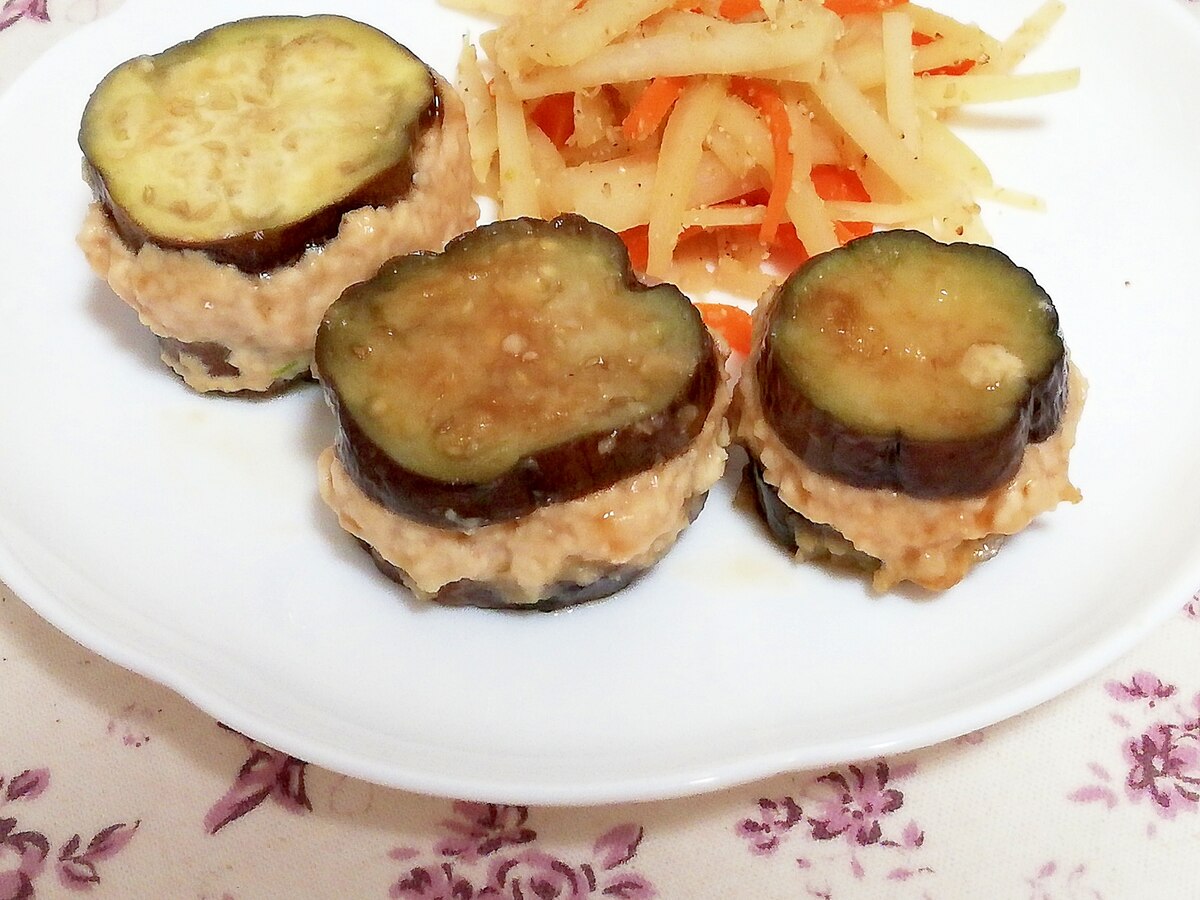 レンジで簡単！！なすと鶏ひき肉と塩昆布のぽん酢蒸し