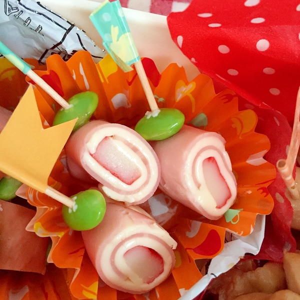 2024.9.2 Mon. 長女弁当 唐揚げ カニカマチーズ焼き チーズインハッシュドポテト ブロッコリー中華和え 久しぶりの青空！もっと洗濯したい‼︎まむかな弁当 お弁当 弁当記録 オベンタグラム 頑張りすぎないお弁当 曲げわっぱ弁当 わっぱ弁当 高校生弁当 jk弁当 サッカー