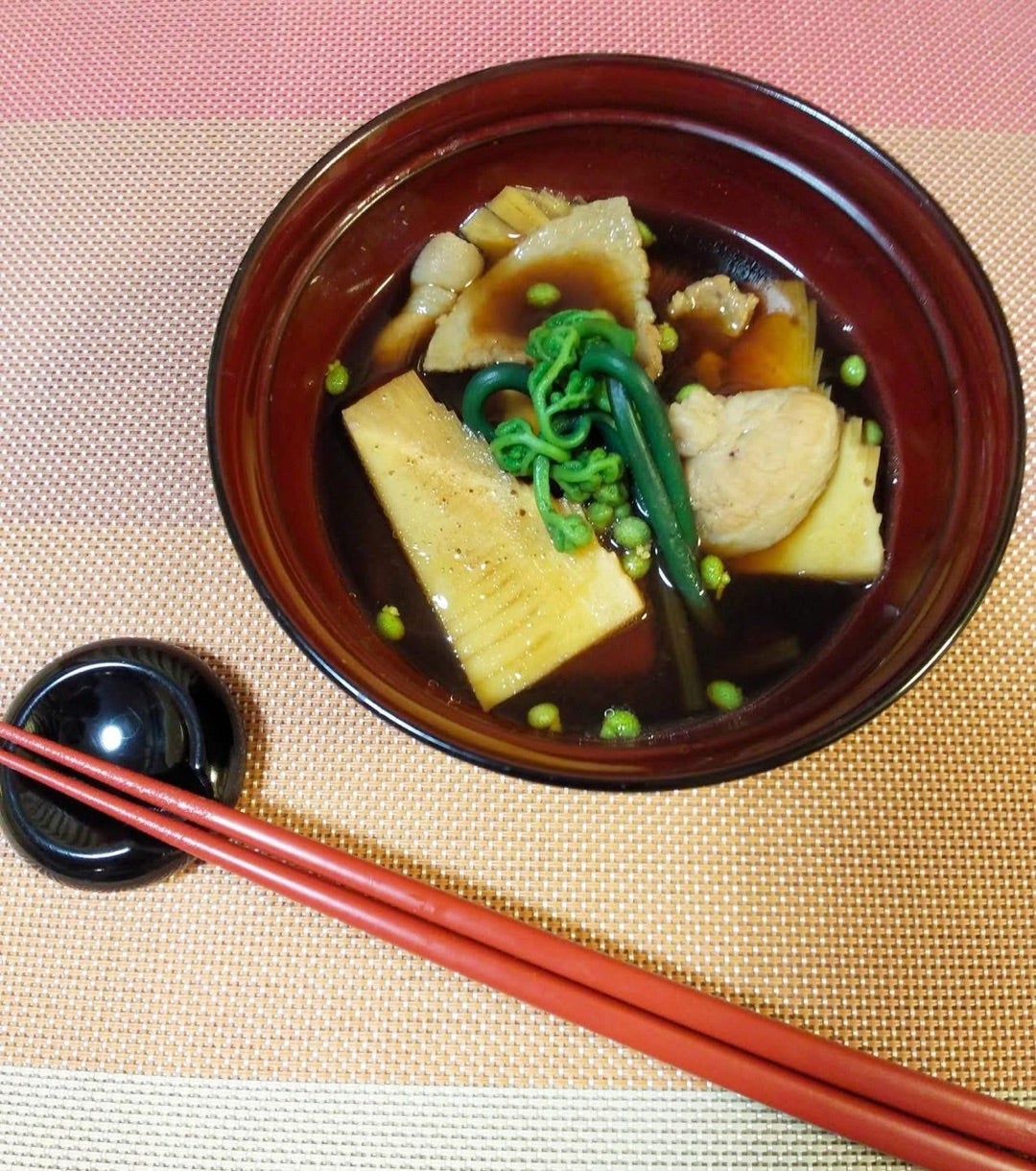 蕨 わらび のあく抜きの方法 - Wakka Kitchen : 佐藤わか子の自宅で学ぶ各国料理教室