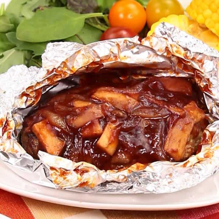 ふっくらジューシー！ホイルで簡単「包み焼きハンバーグ」